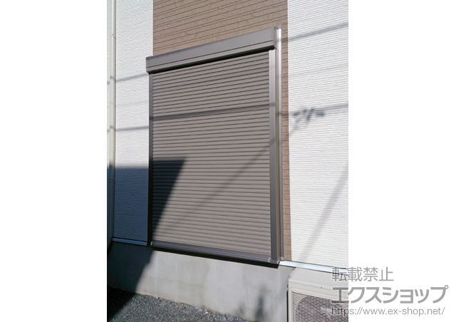 神奈川県川崎市のLIXIL リクシル（トステム）のガレージシャッター リフォームシャッター イタリヤ 手動式 施工例