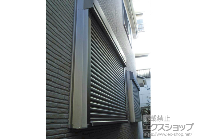 東京都練馬区のLIXIL リクシル（トステム）の窓シャッター リフォームシャッター イタリヤ 手動式 施工例