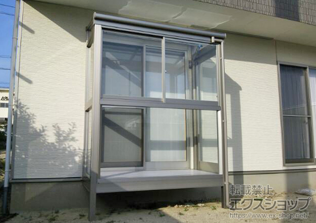 愛知県額田郡幸田町のLIXIL リクシル（トステム）のテラス囲い・サンルーム ほせるんですII F型 床納まり（高床） ランマ無し 積雪〜20cm対応 施工例