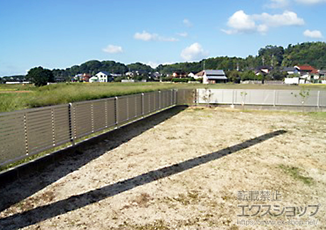 福岡県嘉麻市ののフェンス・柵 エクスラインフェンス5型 自由柱 施工例