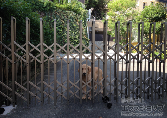 福岡県福岡市ののカーゲート トリップゲート ペットガード型 ノンレール 片開き 施工例