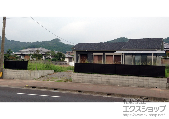 宮崎県都城市ののフェンス・柵 エクスラインフェンス7型　フリーポールタイプ 施工例