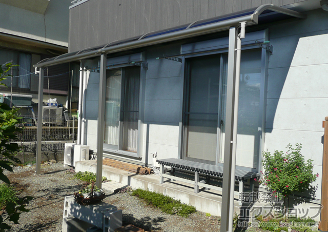 神奈川県秦野市ののテラス屋根 プレシオステラス R型 テラスタイプ 連棟　積雪〜20cm対応 施工例