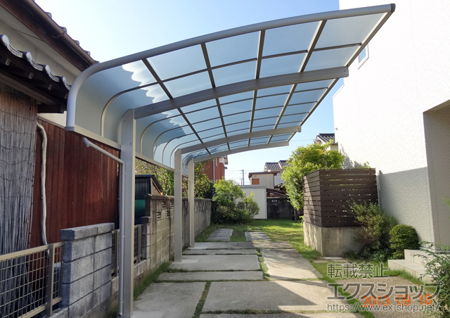 佐賀県唐津市ののカーポート レイナキャップポートグラン　延長　積雪〜20cm対応＋着脱式サポート 施工例