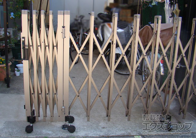 千葉県船橋市ののカーゲート トリップゲート RB型 ノンレール 片開き親子 施工例