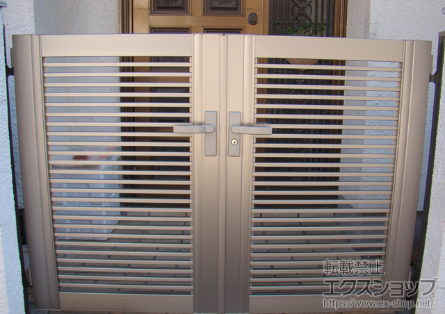 千葉県船橋市のの門扉 プリレオ R1型 両開き　柱使用 施工例