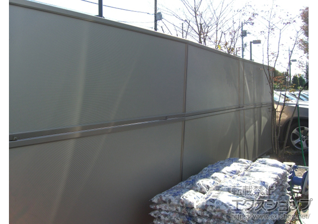 東京都世田谷区ののフェンス・柵 ＜A＞めかくし塀P型 高尺タイプ 自由柱式 施工例