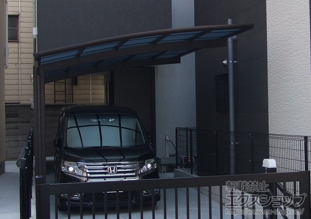 大阪府大阪市ののカーポート レイナポートグラン 積雪〜20cm対応 施工例