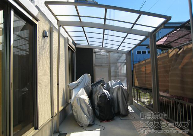 愛知県尾張旭市のLIXIL リクシル（トステム）のカーポート カーブポートシグマIII 積雪〜20cm対応＋着脱式サポート柱 ロング柱23用 1本入り 施工例