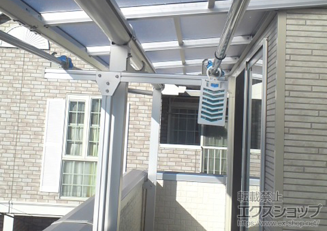 埼玉県新座市ののバルコニー・ベランダ屋根 ヴェクターテラス F型 屋根タイプ 単体 積雪〜20cm対応 施工例