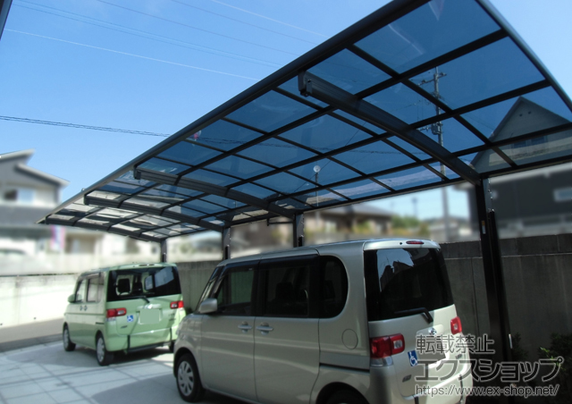 鹿児島県鹿児島市ののカーポート プレシオスポート 縦連棟 積雪〜20cm対応+プレシオスポート用 着脱式サポート2本入 施工例