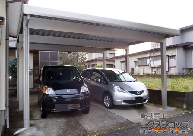 新潟県長岡市ののカーポート ジーポートneo 2台用 Bタイプ 角柱6本 標準鼻隠し 積雪〜150cm対応 施工例