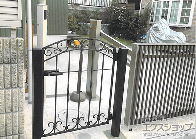 埼玉県入間市のの門扉 ラフィーネ門扉4型　片開き 施工例
