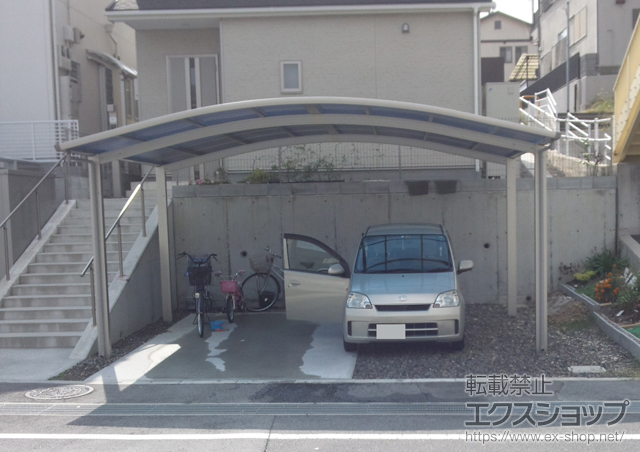 奈良県大和郡山市城の台町ののカーポート プレシオスポート ワイド 積雪〜20cm対応 施工例