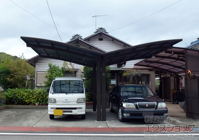愛媛県松山市のLIXIL リクシル（トステム）のカーポート カーブポートシグマIII Y合掌 積雪〜20cm対応 施工例