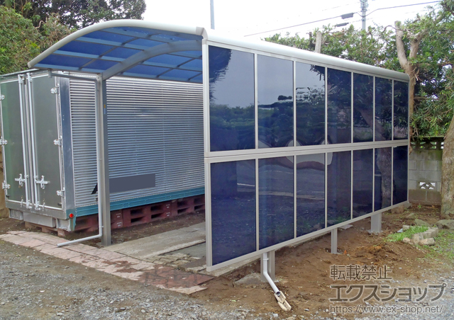 千葉県匝瑳市ののカーポート レイナワンポートグラン　積雪〜20cm対応＋サイドパネル　2段＋屋根ふき材補強部品＋サイドパネル 間柱 施工例