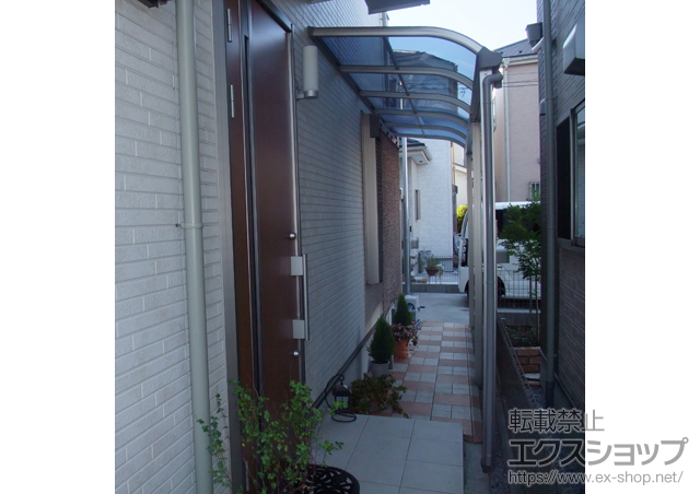 東京都八王子市ののテラス屋根 プレシオステラス R型 テラスタイプ 連棟　積雪〜20cm対応 施工例