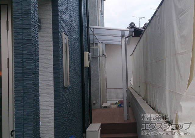 福岡県福岡市ののテラス屋根 ヴェクターテラス F型 テラスタイプ 単体 積雪〜20cm対応+吊下げ物干し 標準 2本入 施工例