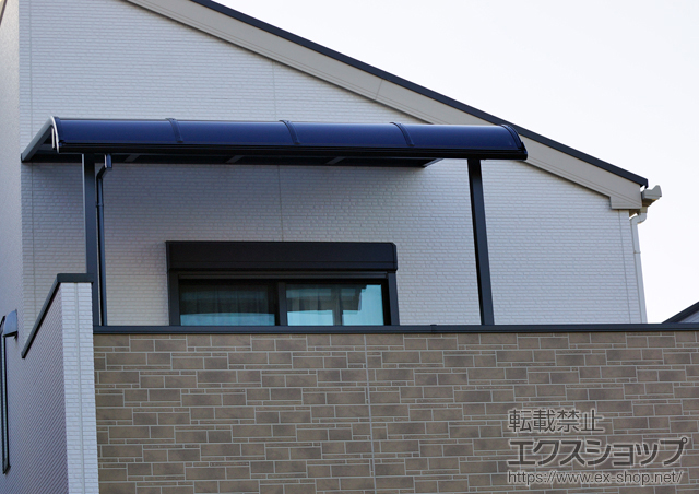 神奈川県茅ケ崎市のLIXIL リクシル（トステム）のバルコニー・ベランダ屋根 パワーアルファ RB型 1500 屋根タイプ 単体 積雪〜50cm対応 施工例