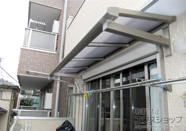 東京都練馬区ののバルコニー・ベランダ屋根 ヴェクターテラス F型 ルーフタイプ 単体 積雪〜20cm対応 施工例