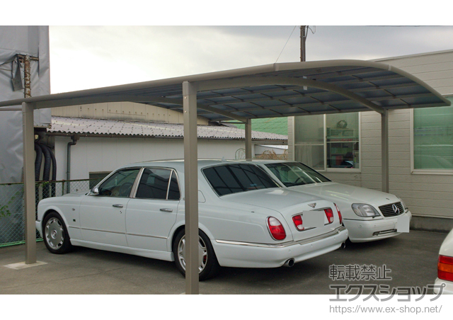 熊本県熊本市のLIXIL リクシル（トステム）のカーポート カーブポートシグマIII ワイド 積雪〜20cm対応 施工例