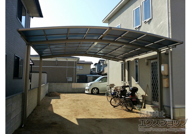 岡山県倉敷市のLIXIL リクシル（トステム）のカーポート カーブポートシグマIII ワイド 積雪〜20cm対応 施工例