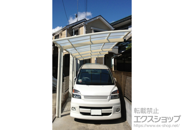 神奈川県小田原市のLIXIL リクシル（トステム）のカーポート カーブポートシグマIII 縦連棟 積雪〜20cm対応 施工例