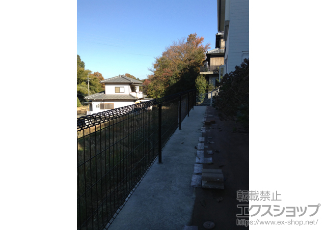 三重県津市ののフェンス・柵 ハイグリッドフェンス11型　フリーポールタイプ 施工例