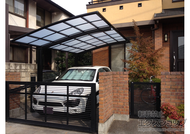 埼玉県さいたま市のLIXIL リクシル（トステム）のカーポート カーブポートシグマIII 積雪〜20cm対応 施工例