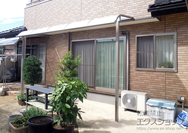 岡山県倉敷市のLIXIL リクシル（トステム）のテラス屋根 ライザーテラスII R型 テラスタイプ 単体 積雪〜20cm対応 施工例