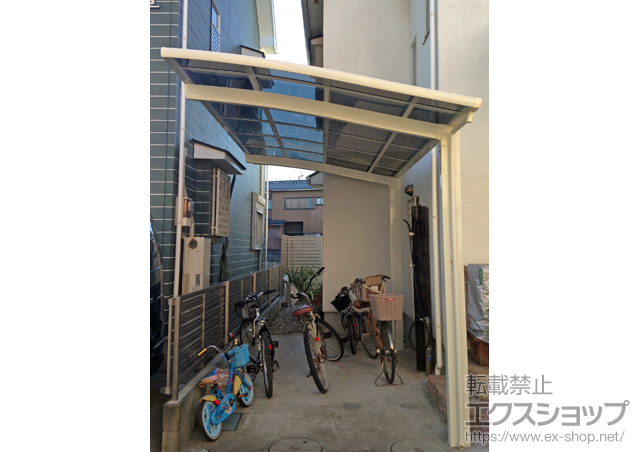 神奈川県茅ヶ崎市のLIXIL リクシル（トステム）のカーポート カーブポートシグマIII 積雪〜30cm対応 施工例