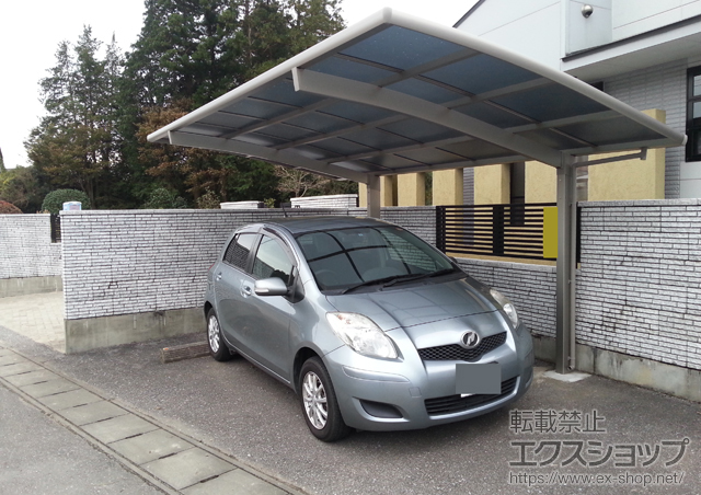 栃木県鹿沼市のLIXIL リクシル（トステム）のカーポート カーブポートシグマIII 積雪〜20cm対応 施工例