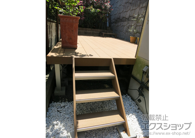 京都府京都市ののウッドデッキ リウッドデッキ 200＋リウッドステップ5型 Hタイプ(3段) 施工例