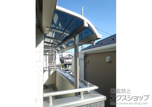 東京都江戸川区のLIXIL リクシル（トステム）のバルコニー・ベランダ屋根 ライザーテラスII R型 屋根タイプ 単体 積雪〜20cm対応 施工例