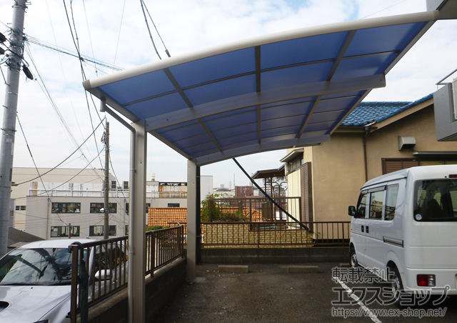 神奈川県横浜市ののカーポート レイナポートグラン　積雪〜20cm対応+ レイナポートグラン用　着脱式サポート　標準　2本入 施工例