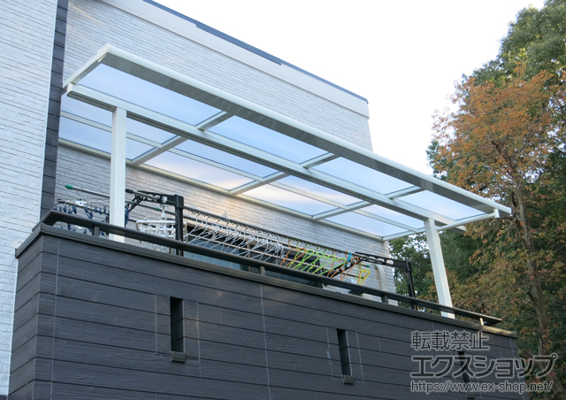 東京都多摩市のLIXIL リクシル（トステム）のバルコニー・ベランダ屋根 ライザーテラスII F型 屋根タイプ 単体 積雪〜20cm対応 施工例