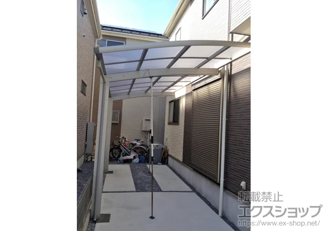 埼玉県越谷市のYKKAPのカーポート レイナポートグラン　積雪～20cm対応 施工例