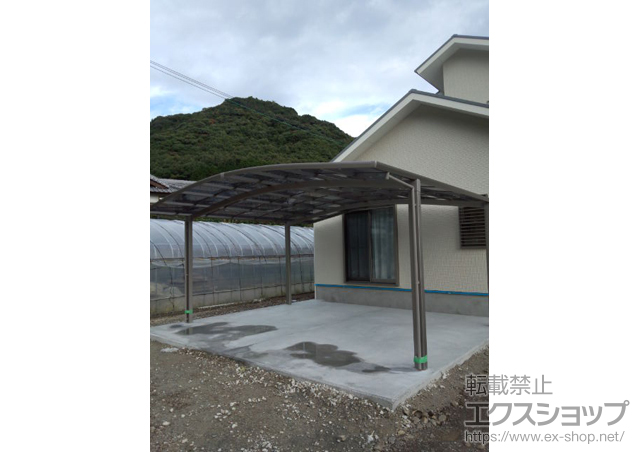 和歌山県日高郡みなべ町のLIXIL リクシル（トステム）のカーポート カーブポートシグマIII ワイド 積雪〜20cm対応 施工例