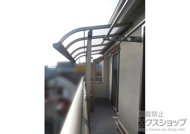 東京都国分寺のLIXIL リクシル（トステム）のバルコニー・ベランダ屋根 ライザーテラスII R型 屋根タイプ 単体 積雪〜20cm対応＋既存物干し付け替え用部材一式 施工例