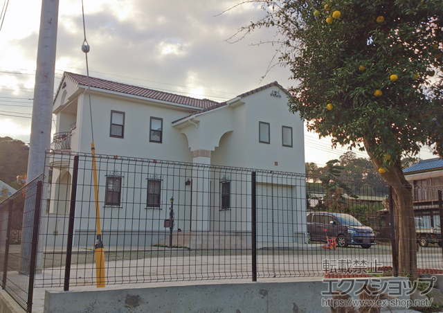 神奈川県秦野市ののフェンス・柵 イーネットフェンス1F型 自由柱タイプ 施工例