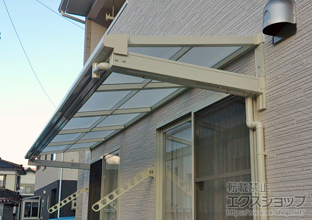 岩手県釜石市のLIXIL リクシル（トステム）のバルコニー・ベランダ屋根 ライザーテラスII F型 ルーフタイプ 単体 積雪〜20cm対応 施工例