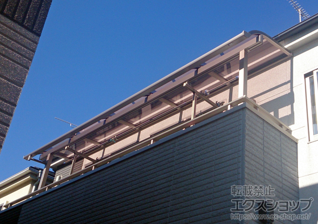 埼玉県草加市のLIXIL リクシル（トステム）のバルコニー・ベランダ屋根 ライザーテラスII R型 屋根タイプ 単体 積雪〜20cm対応 施工例