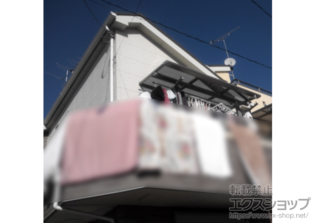 東京都練馬区のLIXIL リクシル（トステム）のバルコニー・ベランダ屋根 ライザーテラスII F型 屋根タイプ 単体 積雪〜20cm対応 施工例