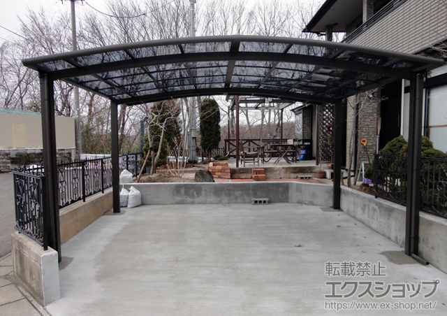 福島県須賀川市のLIXIL リクシル（トステム）のカーポート カーブポートシグマIII ワイド 積雪〜20cm対応 施工例