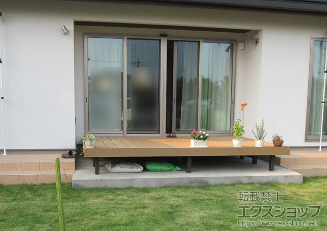 埼玉県入間郡毛呂山町ののウッドデッキ 樹ら楽ステージ 施工例