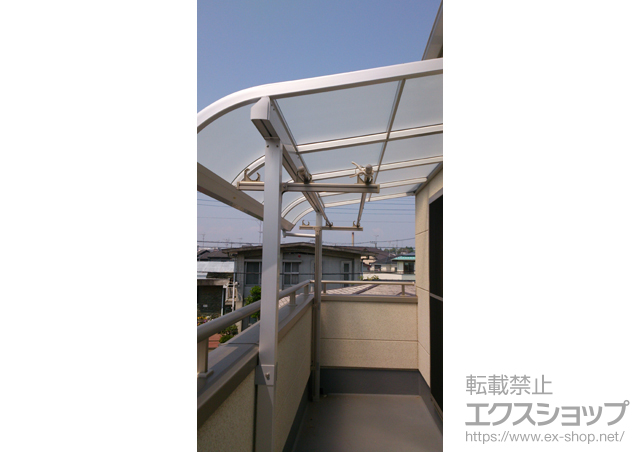 埼玉県ふじみ野市のLIXIL リクシル（トステム）のバルコニー・ベランダ屋根 ライザーテラスII R型 屋根タイプ 単体 積雪〜20cm対応 施工例