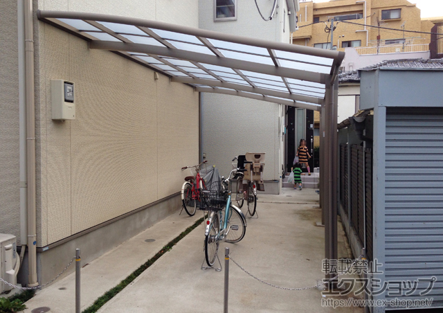 東京都中野区のLIXIL リクシル（トステム）のカーポート ルーフポートシグマIII 延長 積雪〜20cm対応 施工例