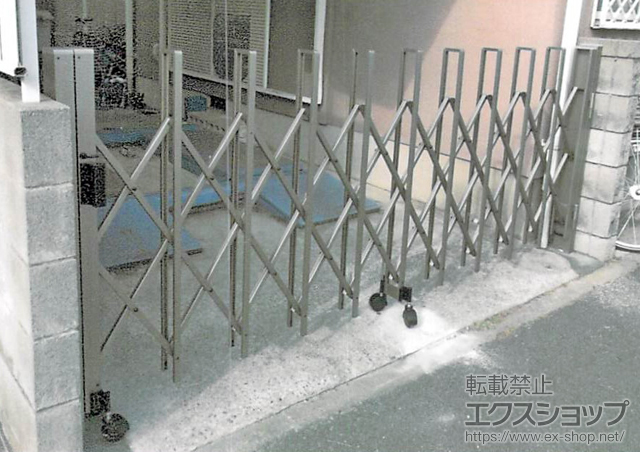 神奈川県横浜市ののカーゲート トリップゲートRA型 ノンレール 片開き 30S 施工例