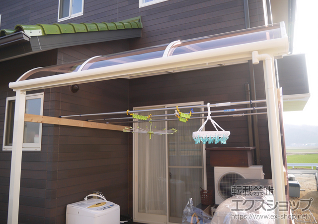 三重県松阪市のLIXIL リクシル（トステム）のテラス屋根 ライザーテラスII R型 テラスタイプ 単体 積雪〜20cm対応 施工例