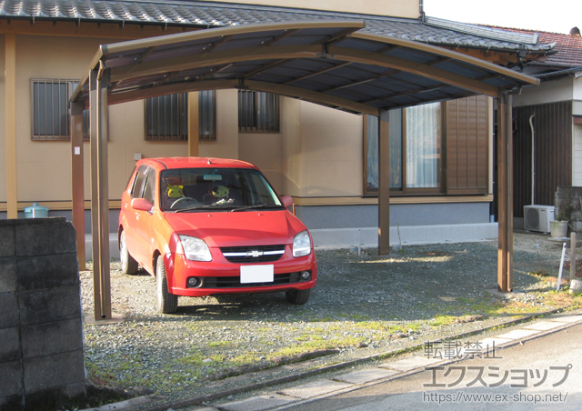 福岡県八女郡広川町のLIXIL リクシル（トステム）のカーポート カーブポートシグマIII M合掌 積雪〜20cm対応 施工例